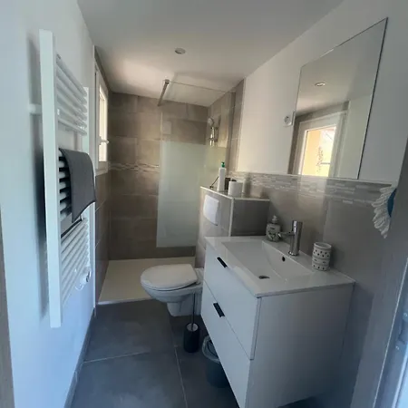 Semesterbostad Alba Zen &